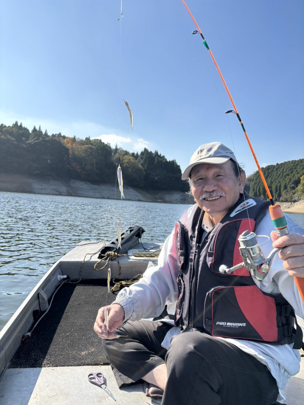 北山ダムに佐賀釣吉三平の川原会長(佐賀釣狂会の相談役）ジーマ二人でワカサギ釣りに行って来ました^ – ^笑の画像