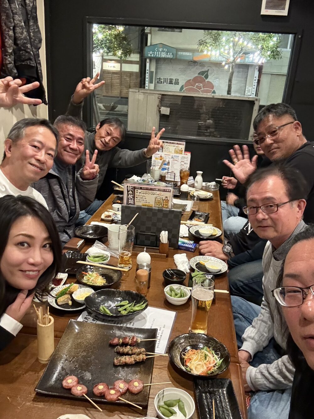 今夜は…釣狂会、会員(女性アングラー)の弟さんのお店(やきとりや葵屋)にて三年ぶりに佐賀釣狂会の忘年会を開催しました^ – ^。の画像